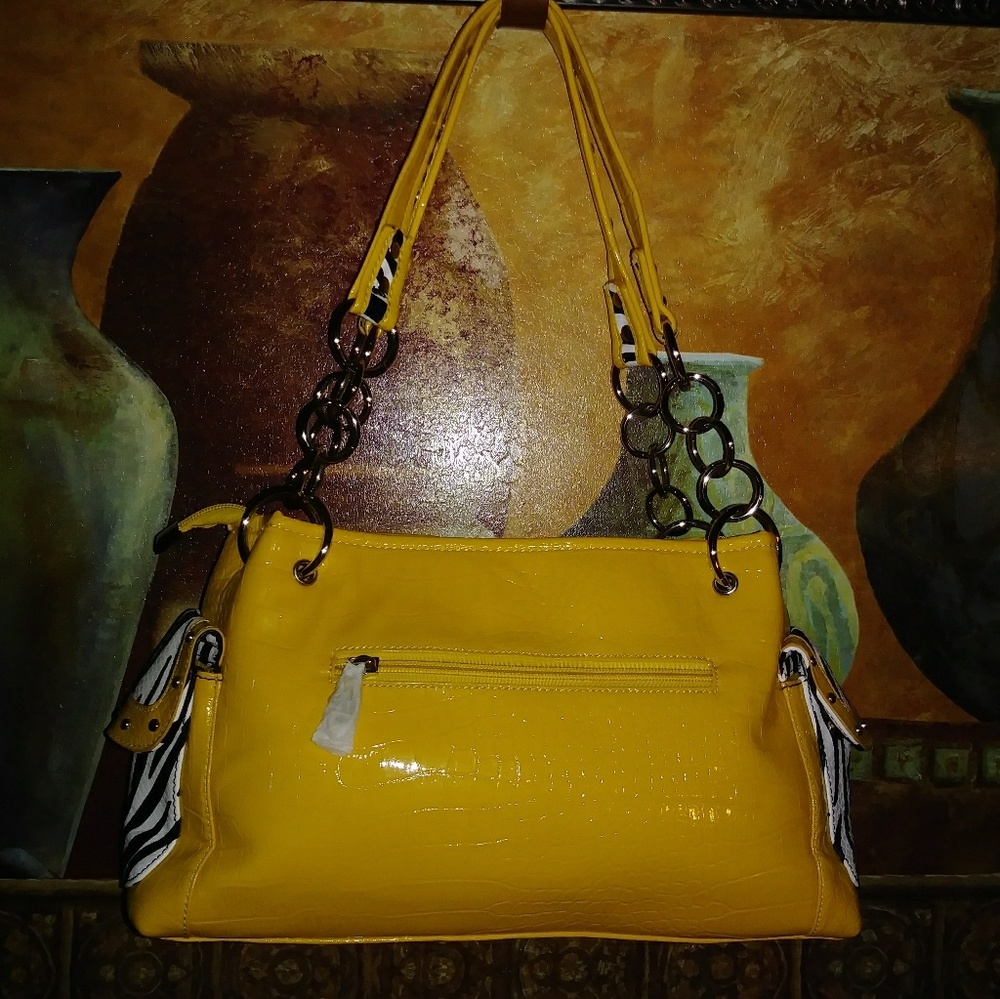 YELLOW 🆕SATCHEL✨🆒👀 - Picture 6 of 8